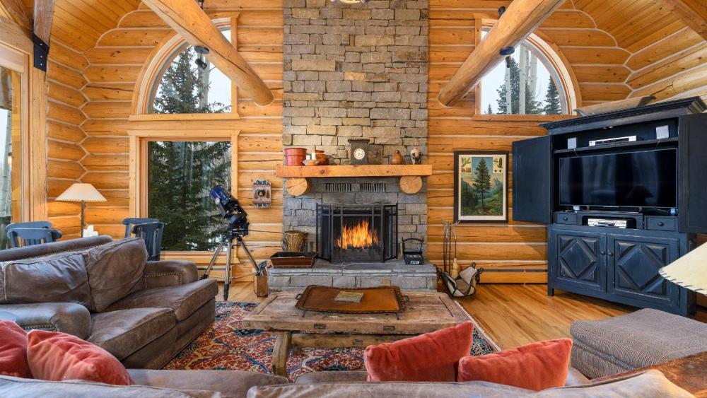 Snowdrift Cabin by AvantStay Breathtaking Home w Prime Ski Access